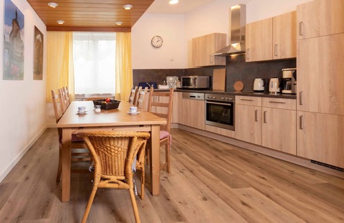Graefenberg Apartment | Apartment XL (4-8 pers./ from 2 nights) - Apartment-Haus Gundelfinger