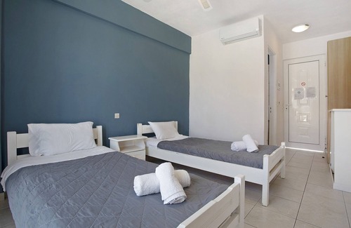 Alikanas Apartment | Apartment "Zantegarden 8" with Shared Pool & Wi-Fi