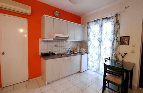 Kipri Apartment | Apartment 'Zefiros - Drift' with Mountain View, Wi-Fi and Air Conditioning