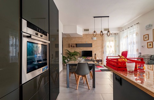 Arbatax Apartment | Apartment 'Zinnias' with Balcony, Wi-Fi and Air Conditioning