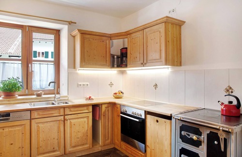 Obergrainau Apartment | Apartment Zugspitzblick with Mountain View, Garden & Wi-Fi