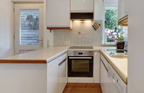 Weilheim Apartment | Apartment 'Zum Haselbach' with Mountain View, Private Terrace and Wi-Fi