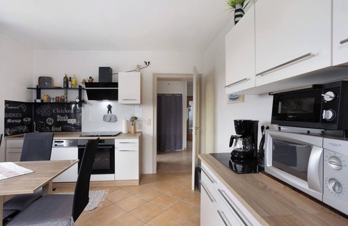 Meschede Apartment | Apartment 'Zum Hasen' with Mountain View, Private Terrace and Wi-Fi