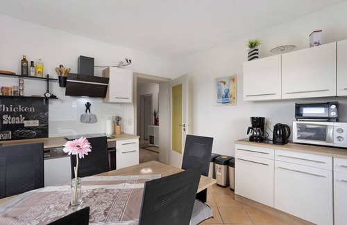 Meschede Apartment | Apartment 'Zum Hasen' with Mountain View, Private Terrace and Wi-Fi