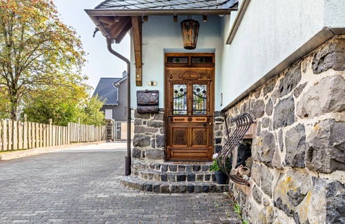 Ulrichstein Apartment | Apartment 'Zur Alten Post' with Mountain View, Shared Garden and Wi-Fi