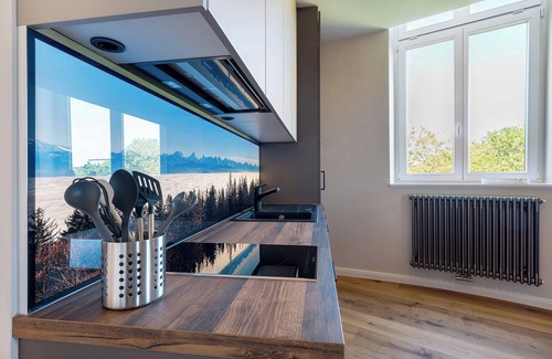 Cuxhaven Apartment | Apartment 'Zweites Obergeschoss' with Wi-Fi