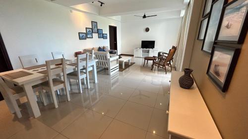 Nilaveli Apartment | Apartment314 Oceanfront condos Nilaveli