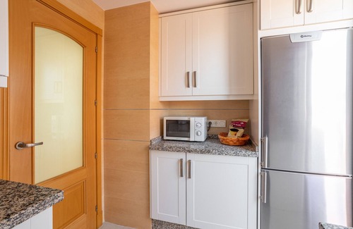 Torrox Costa Apartment | Apartmento en Torrox Costa with Mountain View, Sea View, Pool, Jacuzzi, Wi-Fi, A/C, Terrace & Garden