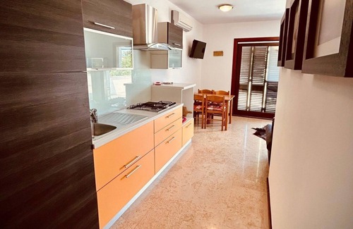 Klimno Apartment | Apartments Albina, (13294), Klimno, hr