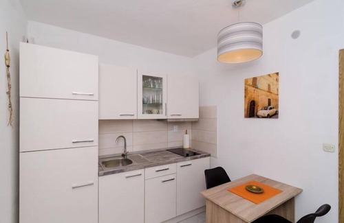 Kobas Apartment | Apartments Ammos - One Bedroom Apartment with Shared Terrace and Sea View (Mali)