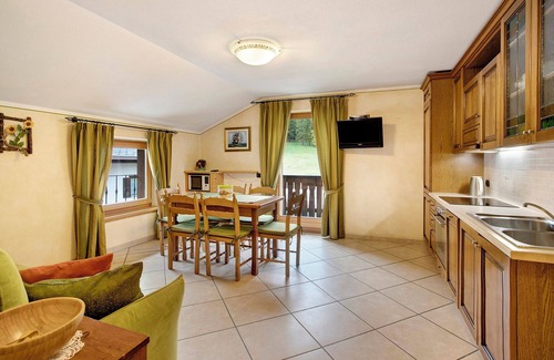 Livigno Apartment | Apartments Baita Aris with Mountain View, Balcony & Wi-Fi