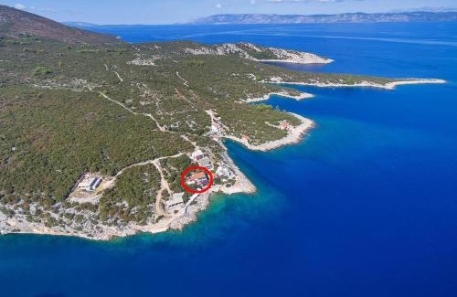 Pokrivenik Apartment | Apartments by the sea Cove Pokrivenik, Hvar - 10419