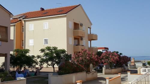 Privlaka Apartment | Apartments by the sea Privlaka, Zadar - 14816