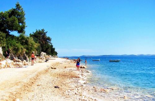 Zdrelac Apartment | Apartments by the sea Zdrelac, Pasman - 8298