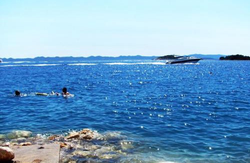 Zdrelac Apartment | Apartments by the sea Zdrelac, Pasman - 8298
