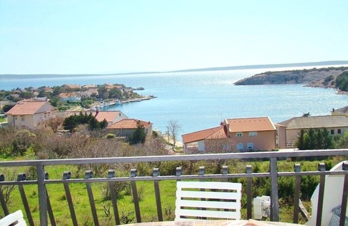 Simuni Apartment | Apartments Davorka, (14950), Šimuni, Croatia