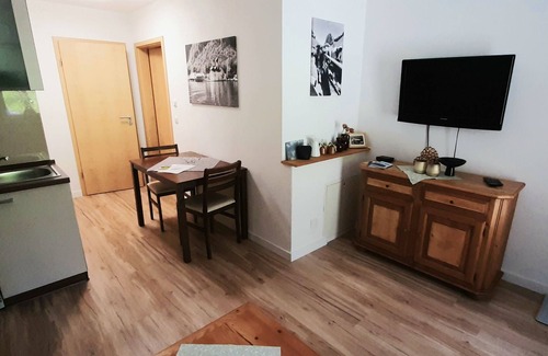 Schwob Apartment | Apartments 'Altes Tradenlehen' Nestled between mountains and alpine pastures.