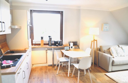 Timmendorfer Strand House | Apartments Meerzeit for up to 16 people with garden
