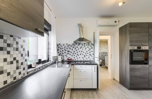 Rtina Apartment | Apartments Edi (105881-A4) - Rtina
