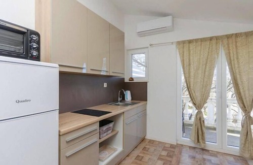 Pirovac Apartment | Apartments Fortuna in Pirovac, close to the seabeach