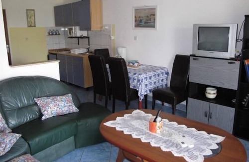 Marsici Apartment | Apartments Jozefina (60901-A1) - Malinska - island Krk