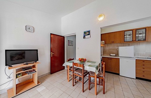 Brna Apartment | Apartments Kuzma - One-Bedroom Apartment with Balcony and Sea View