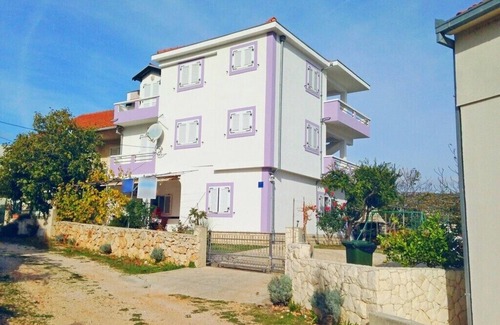 Vinisce Apartment | Apartments Ljiljana, (14587), Vinišce, hr