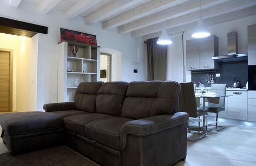 Ortigia House | Apartments Maniace 2 (brand new apartment in the center of Ortigia)