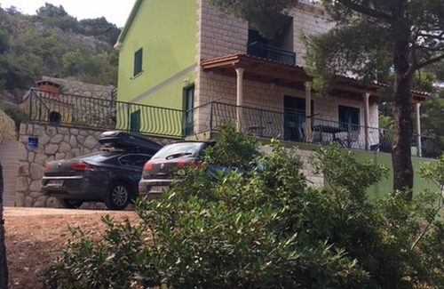 Kobas Apartment | Apartments Matuško Mljet - Two-Bedroom Apartment with Terrace and Sea View