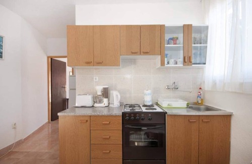 Splitska Apartment | Apartments Mira -One Bedroom Apartment with Terrace and Sea View(A1)