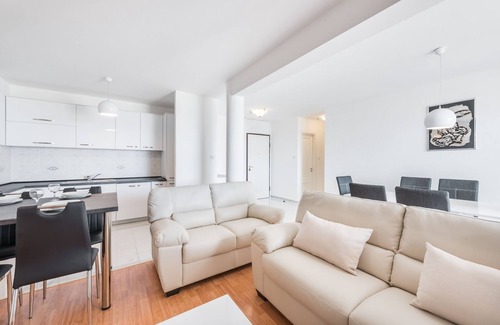 Znjan Apartment | Apartments Mrs Brightside (84311-A1) - Split