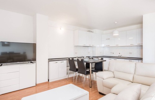 Znjan Apartment | Apartments Mrs Brightside (84311-A1) - Split