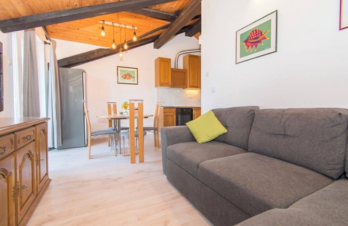 Prvic Luka Apartment | Apartments Njoko (11182-A2) - Prvic Sepurine
