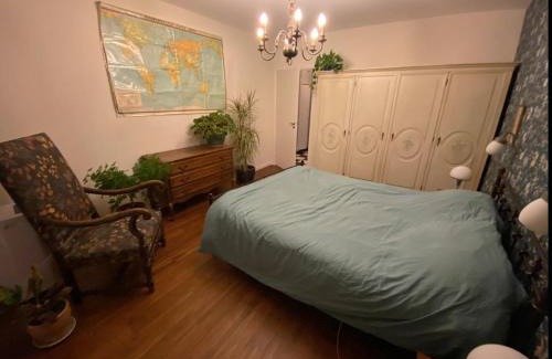 Sint-Jans-Molenbeek Apartment | Apartments overlooking Brussels