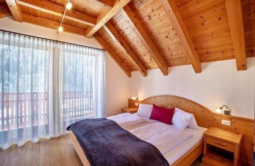 Casola Ski Chalet | Apartments Perfila Ferienchalet