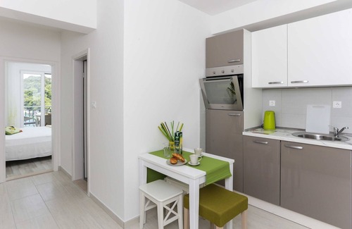 Saplunara Apartment | Apartments Posta - Superior One-Bedroom Apartment with Terrace and Sea View - Apartman 7