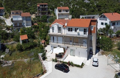 Poljica Apartment | Apartments Semafor - One Bedroom Apartment with Terrace and Sea View A4