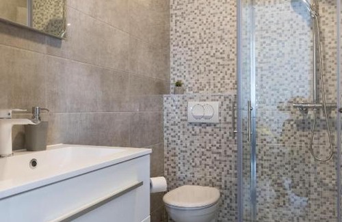 Mokosica Apartment | apartments siblings - standard one bedroom apartment with terrace and garden ...