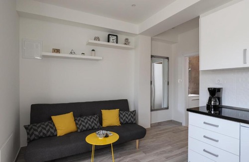 Mokosica Apartment | apartments siblings - standard one bedroom apartment with terrace and garden ...