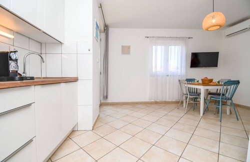 Poljica Apartment | Apartments Tina (34191-A2) - Poljica