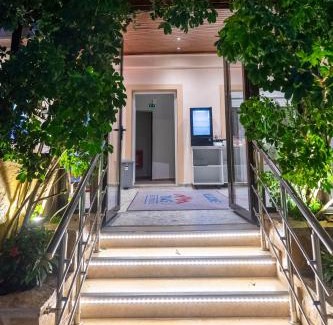 Spata-Artemida Apartment | Apartments Tina FREE transfer from-to the airport