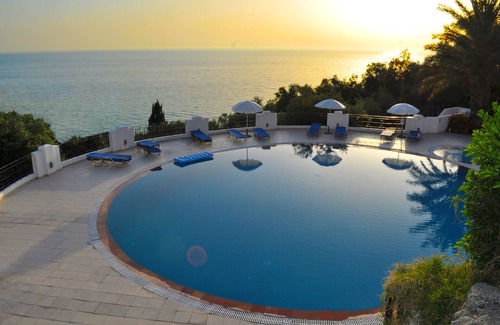 Agios Gordios Apartment | Apartments with pool "Maria" on Agios Gordios beach
