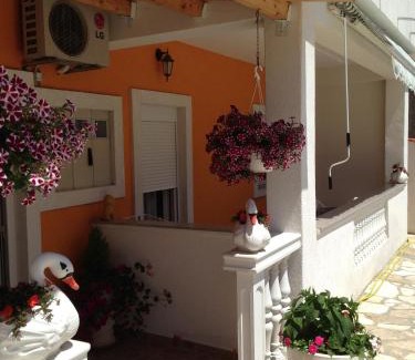 Pirovac Apartment | Apartments with a parking space Pirovac, Sibenik - 15271