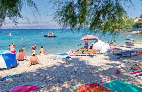 Sutivan Apartment | Apartments with a parking space Sutivan, Brac - 2842