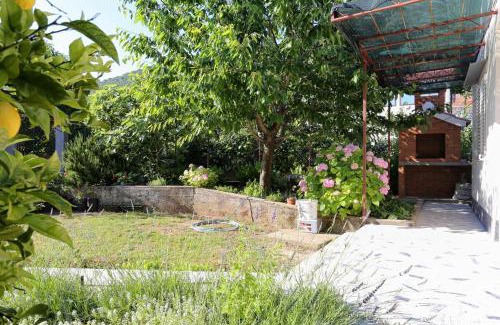 Trpanj Apartment | Apartments with a parking space Trpanj, Peljesac - 10131