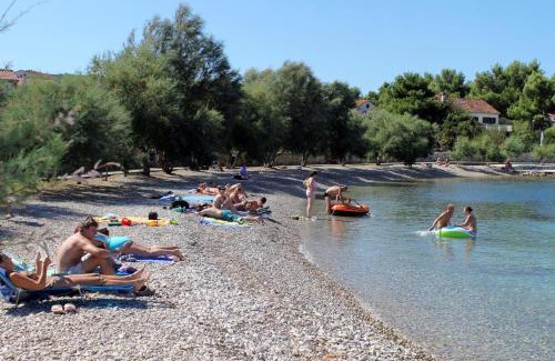 Sutivan Apartment | Apartments with parking space Sutivan, Brac - 2846