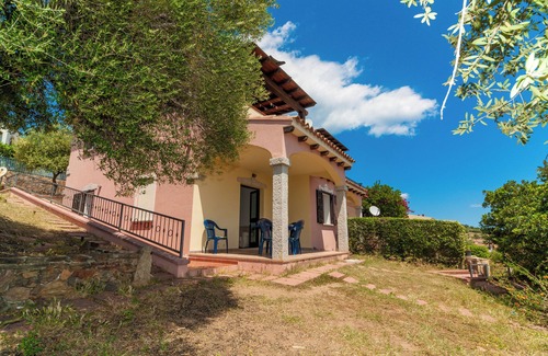 Luddui Apartment | Apartments with spectacular views of Budoni Bay 3 min. from the sea-2 places