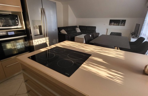 Skofljica Apartment | Apartments Želimlje - Three Bedroom Apartment 3 (zgoraj)