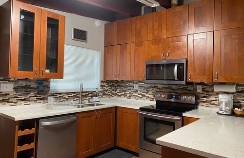 Tahoe Valley House | Apex Inn