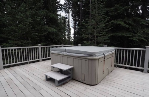 Okanagan-Similkameen Ski Chalet | Apex Mountain ~ Dun Raven ~ Charming Ski Chalet